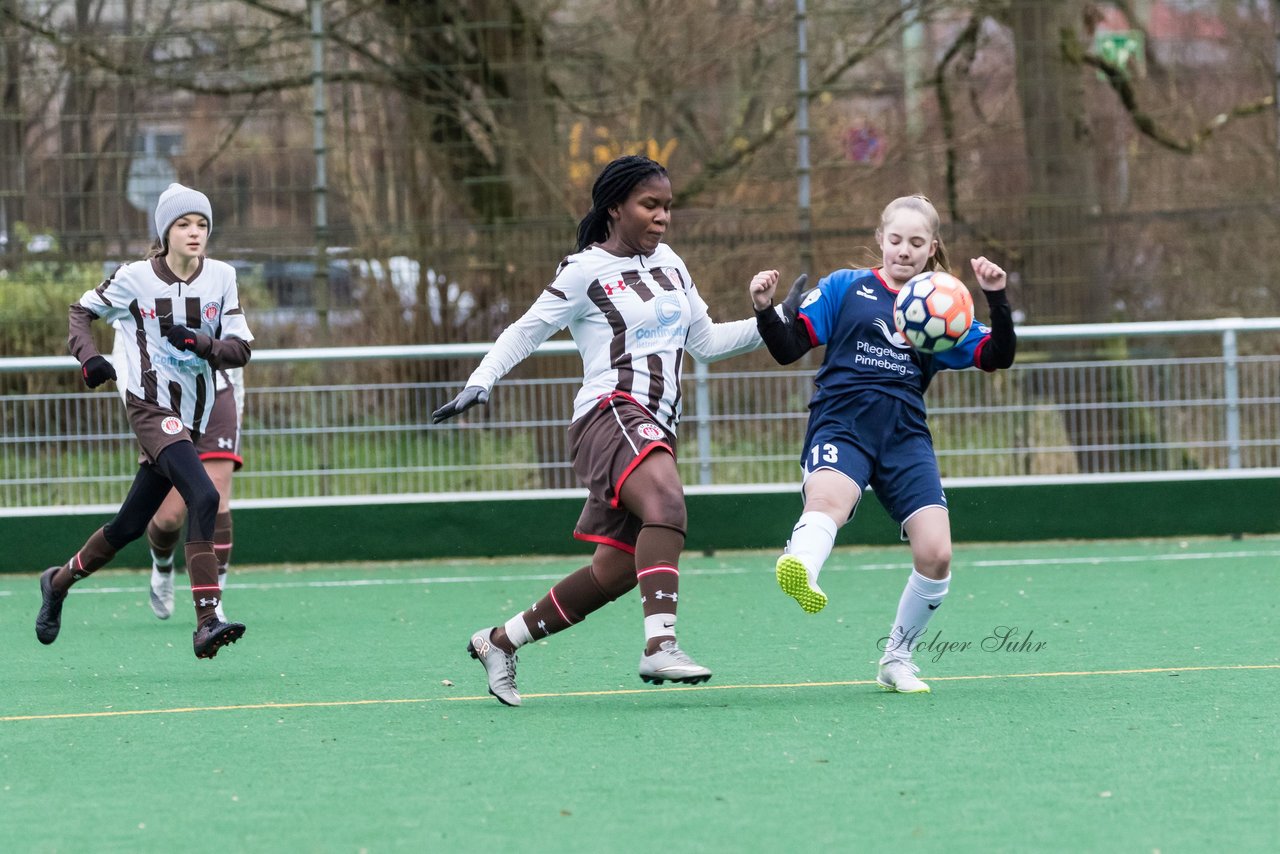 Bild 76 - wBJ VfL Pinneberg - St. Pauli : Ergebnis: 7:0 (Abbruch)